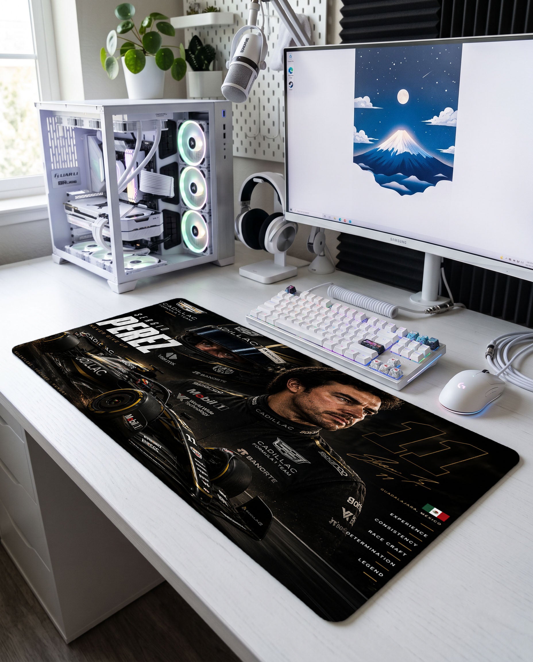 Guadalajara Efsanesi: Sergio Perez Cadillac F1 Mouse Pad