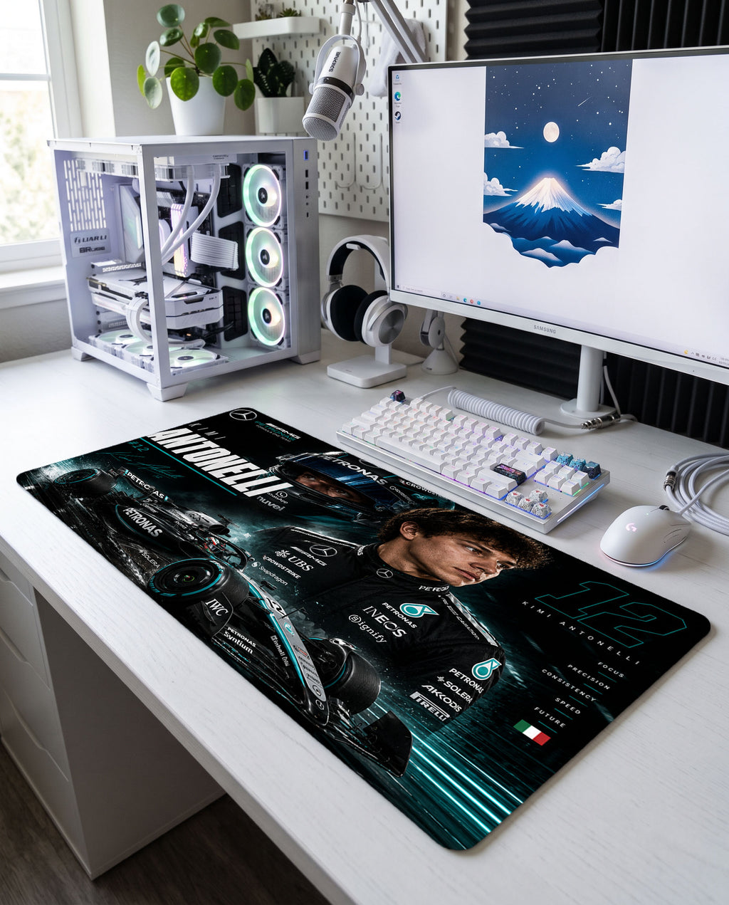 İtalya'nın Yıldızı: Kimi Antonelli Mercedes-AMG F1 Mouse Pad