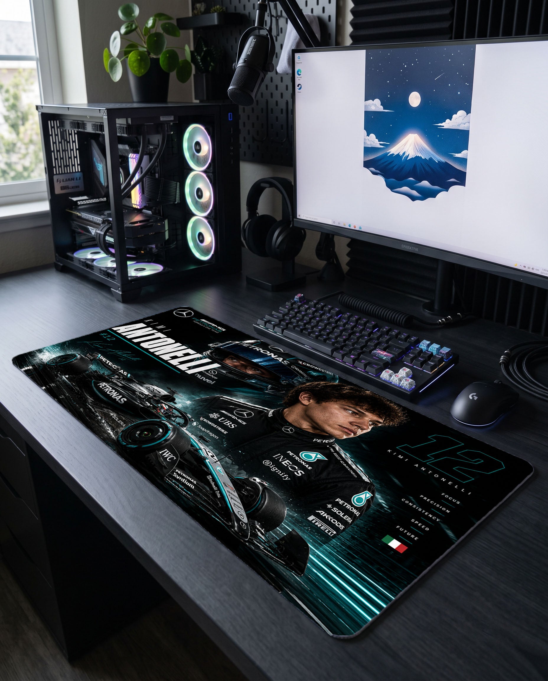 İtalya'nın Yıldızı: Kimi Antonelli Mercedes-AMG F1 Mouse Pad