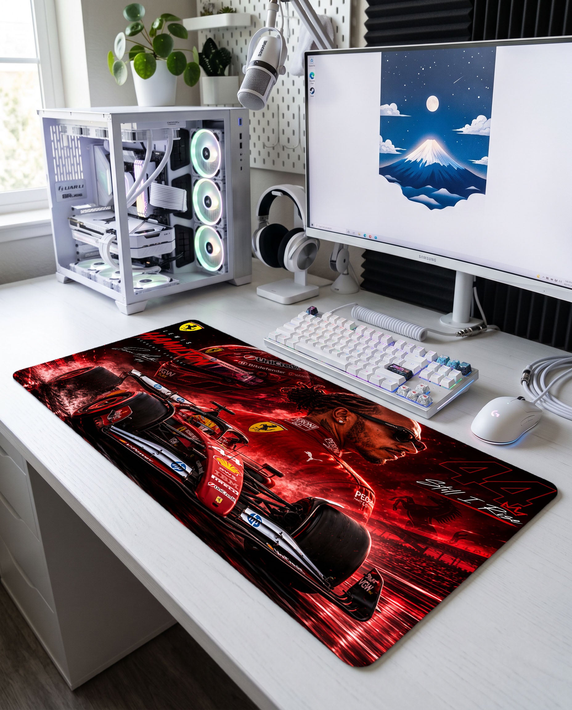 Still I Rise: Lewis Hamilton Ferrari Mouse Pad