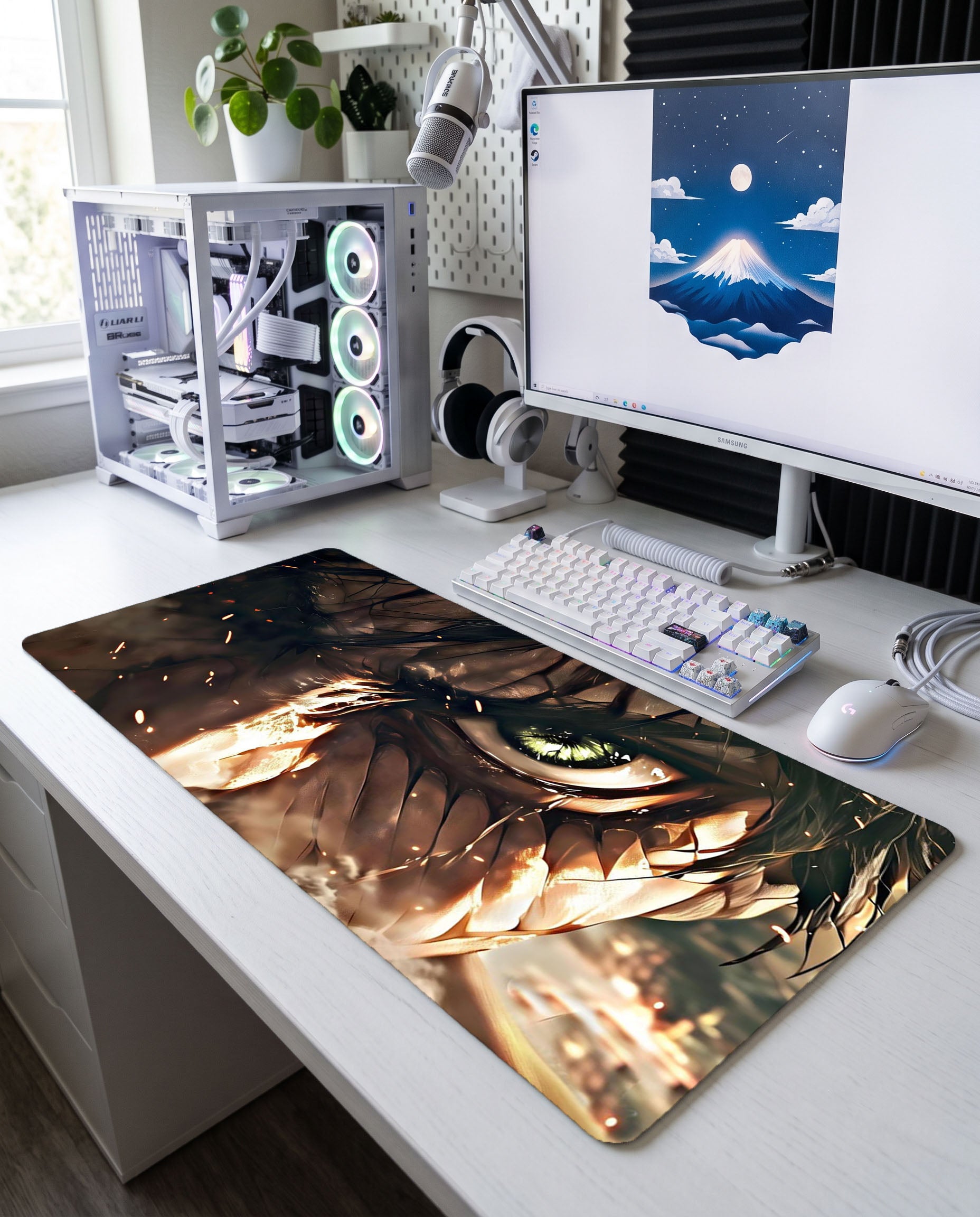 Yeşil Gözlü Dev: Eren Titan Mouse Pad
