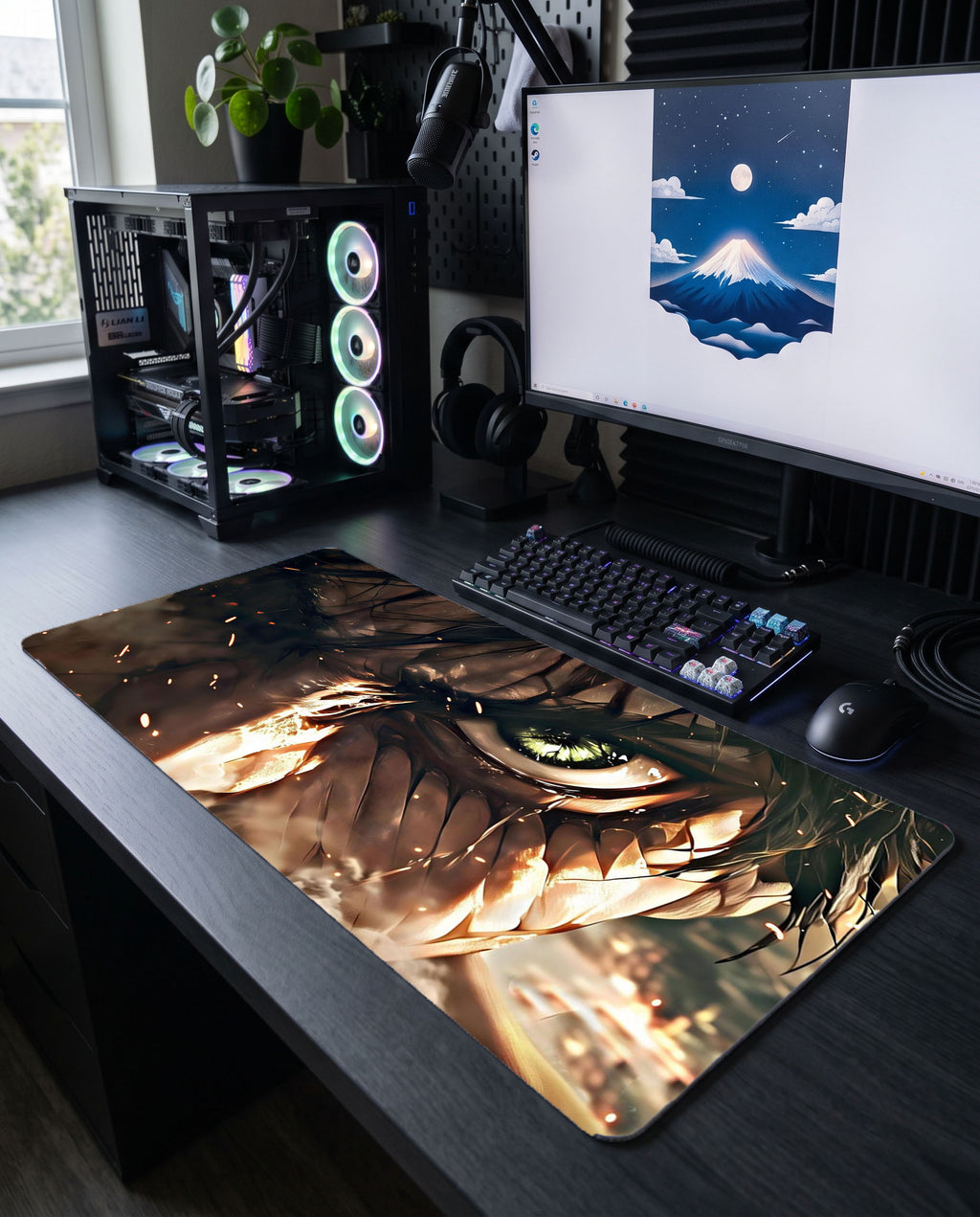 Yeşil Gözlü Dev: Eren Titan Mouse Pad