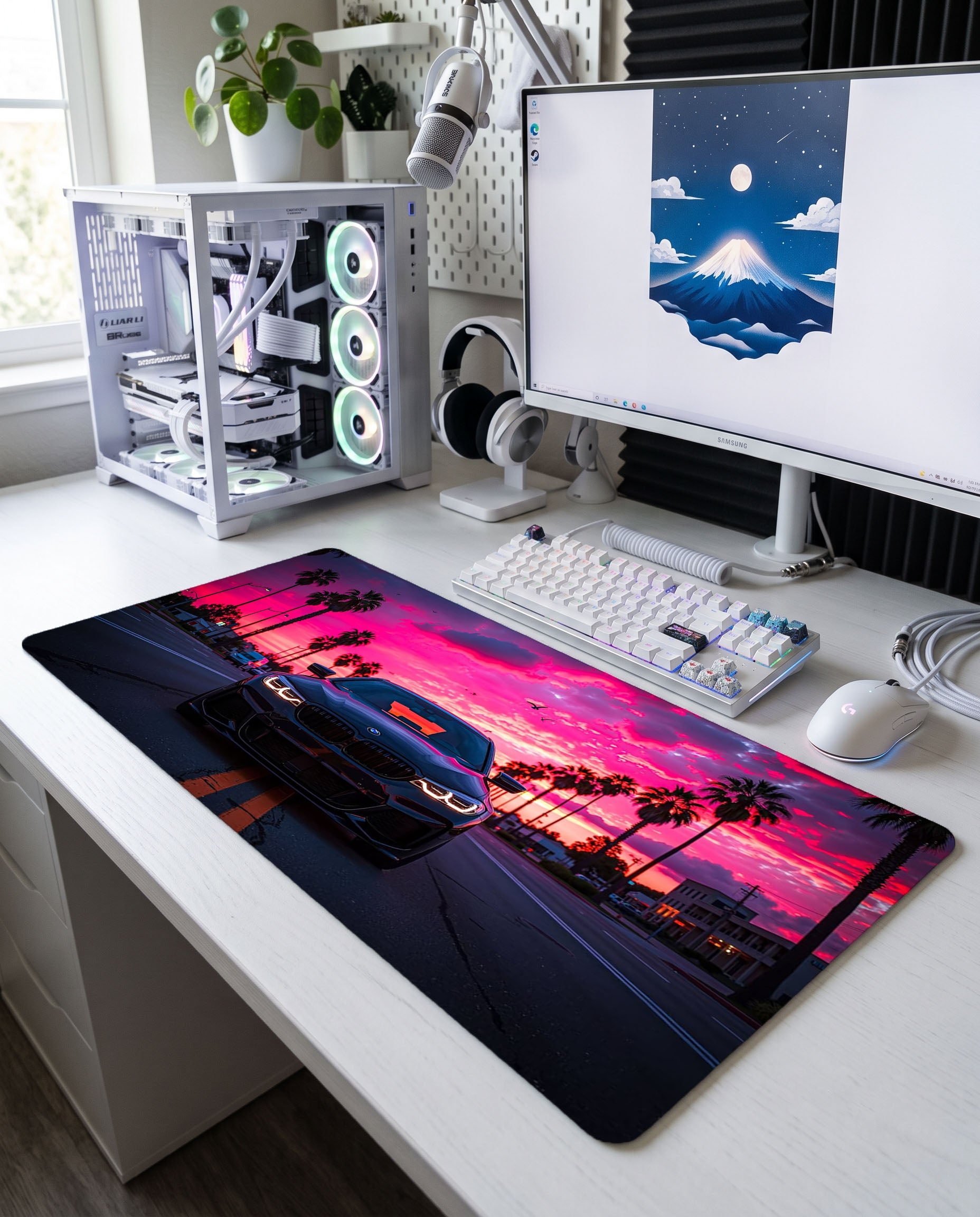 Miami Gecesi: BMW Mouse Pad