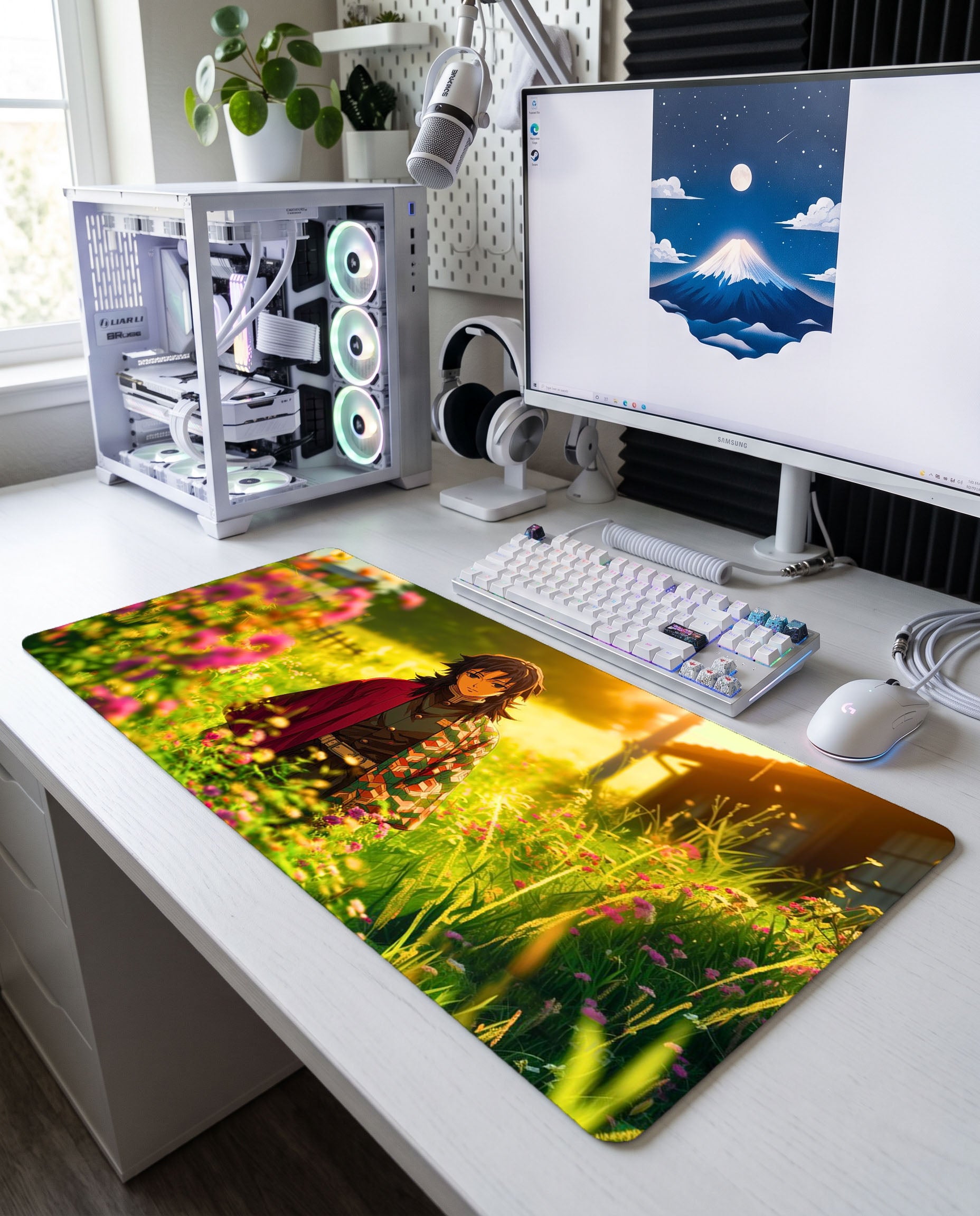 Su Sütunu'nun Huzuru: Giyu Tomioka Çiçek Tarlası Mouse Pad