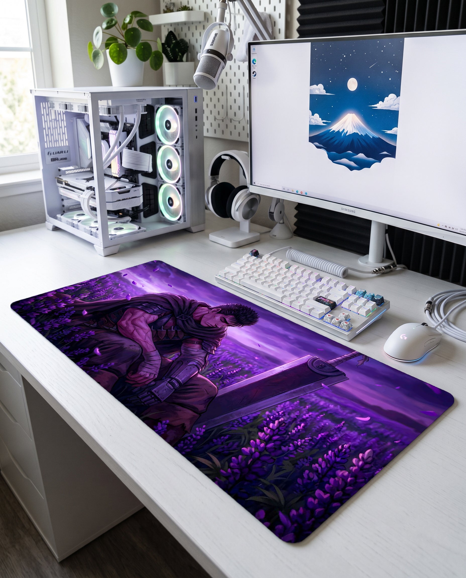 Kara Kılıçlı: Guts Mouse Pad