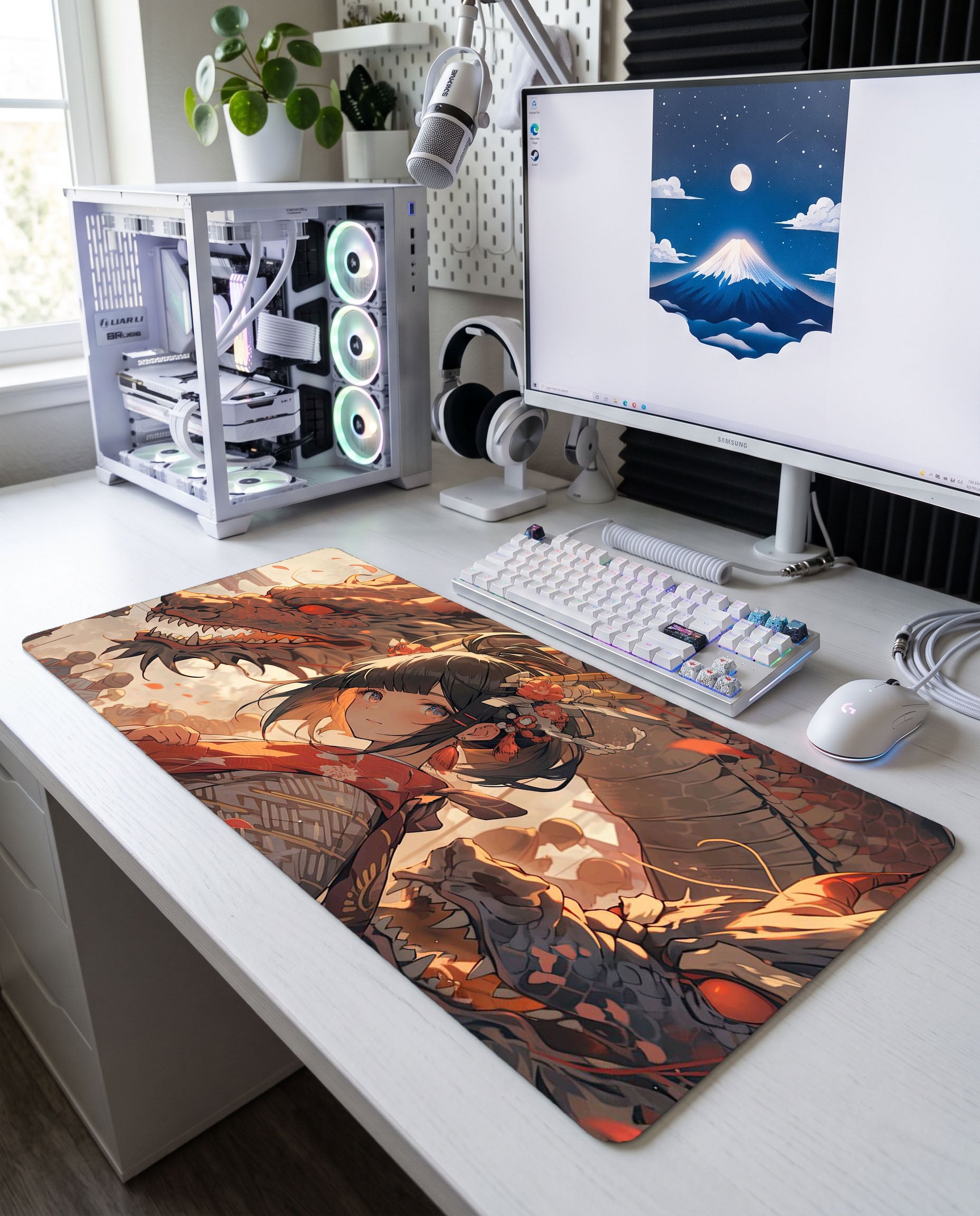 Sonbahar Ejderhası: Hanfu Kız & Ejderha Mouse Pad